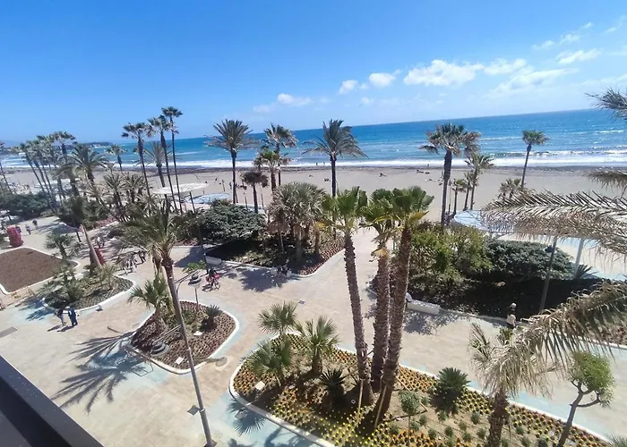 Estepona, apartamento en primera linea de playa